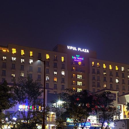Hotel Bay Laurel Retreat Фаридабад Екстериор снимка