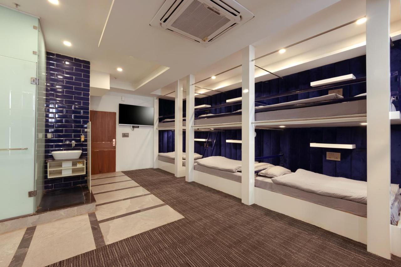 Hotel Bay Laurel Retreat Фаридабад Екстериор снимка