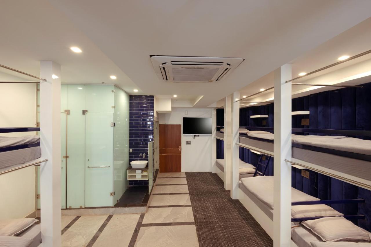 Hotel Bay Laurel Retreat Фаридабад Екстериор снимка